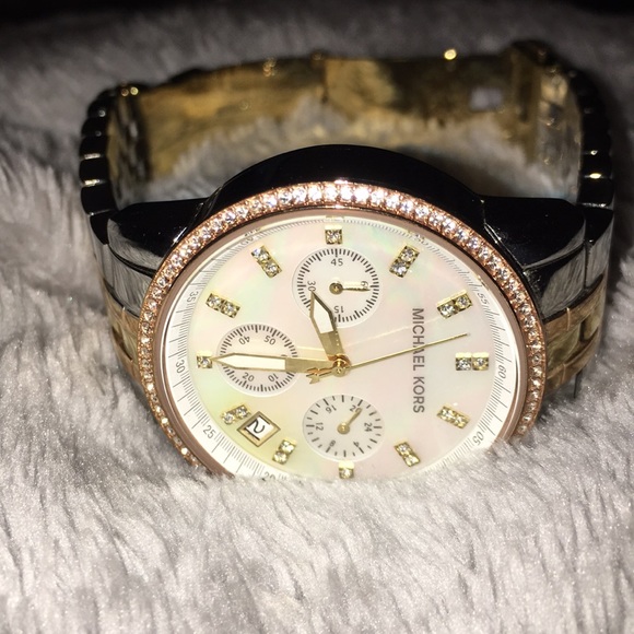 Michael Kors Tri-color multifaced rhinestone watch - Picture 5 of 8